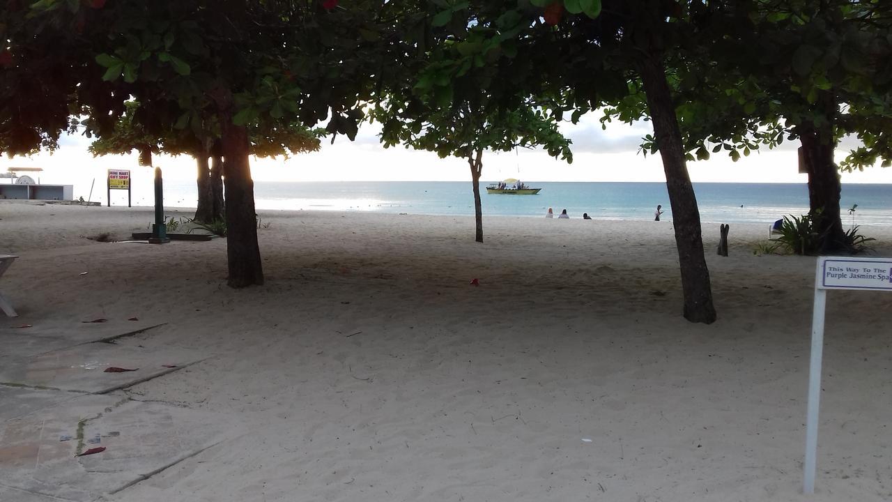 Negril Beach Club Condos Екстер'єр фото