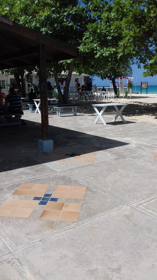 Negril Beach Club Condos Екстер'єр фото
