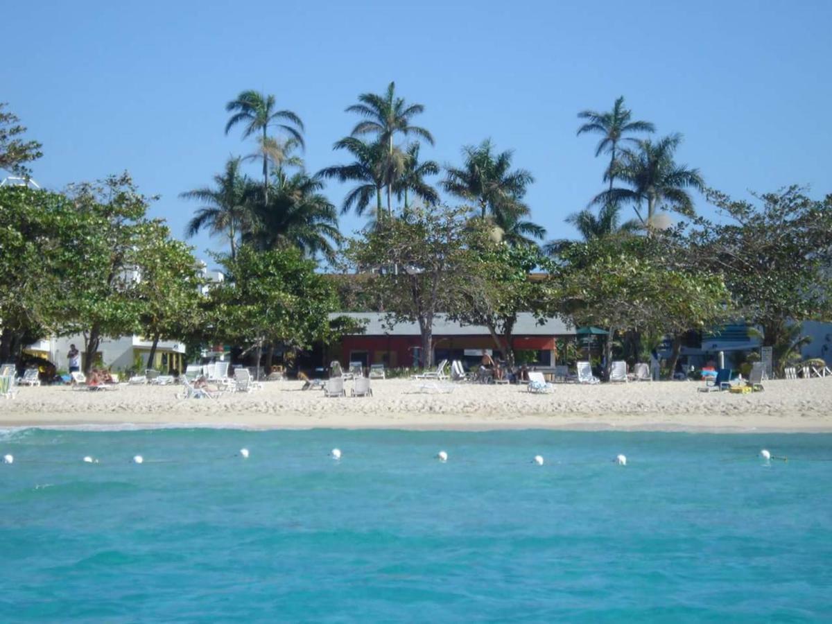 Negril Beach Club Condos Екстер'єр фото