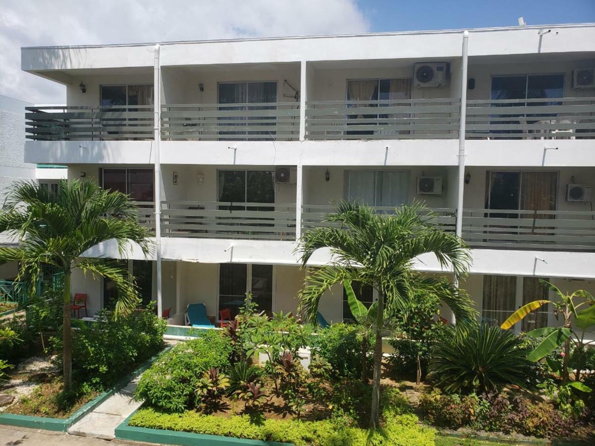 Negril Beach Club Condos Екстер'єр фото