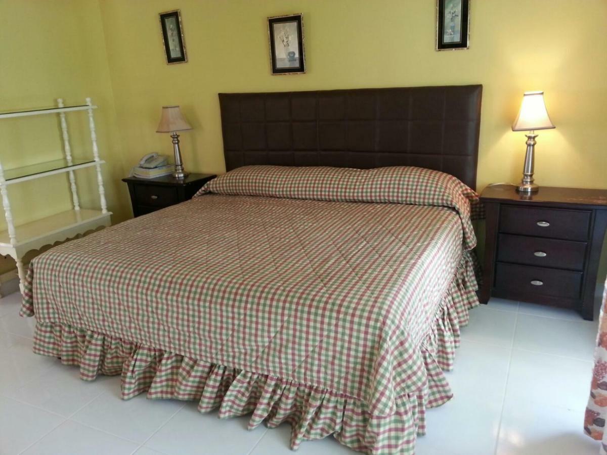 Negril Beach Club Condos Екстер'єр фото