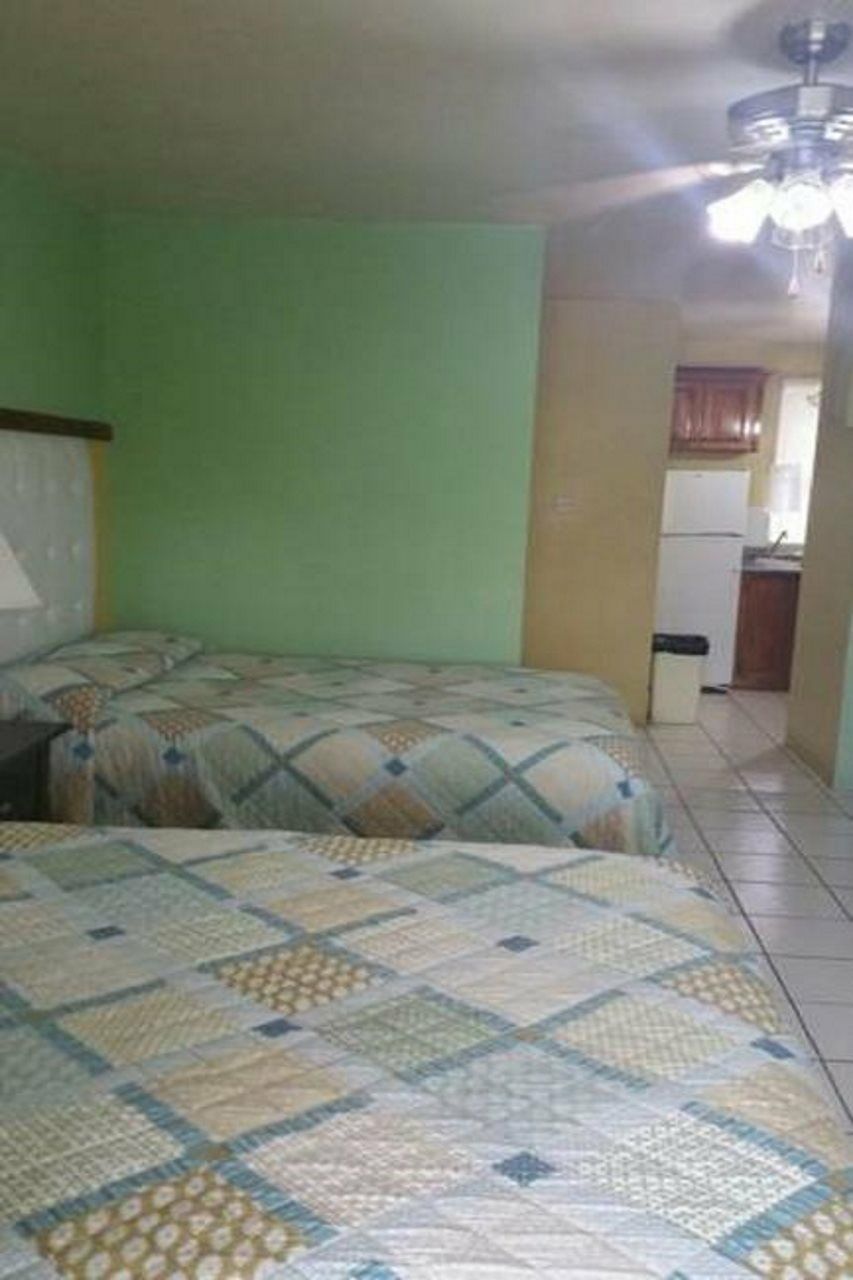 Negril Beach Club Condos Екстер'єр фото
